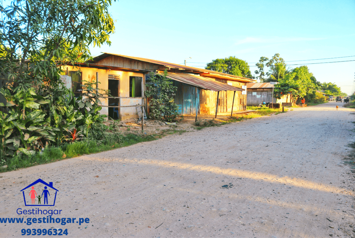 SE VENDE TERRENO EN PUCALLPA EN ESQUINA